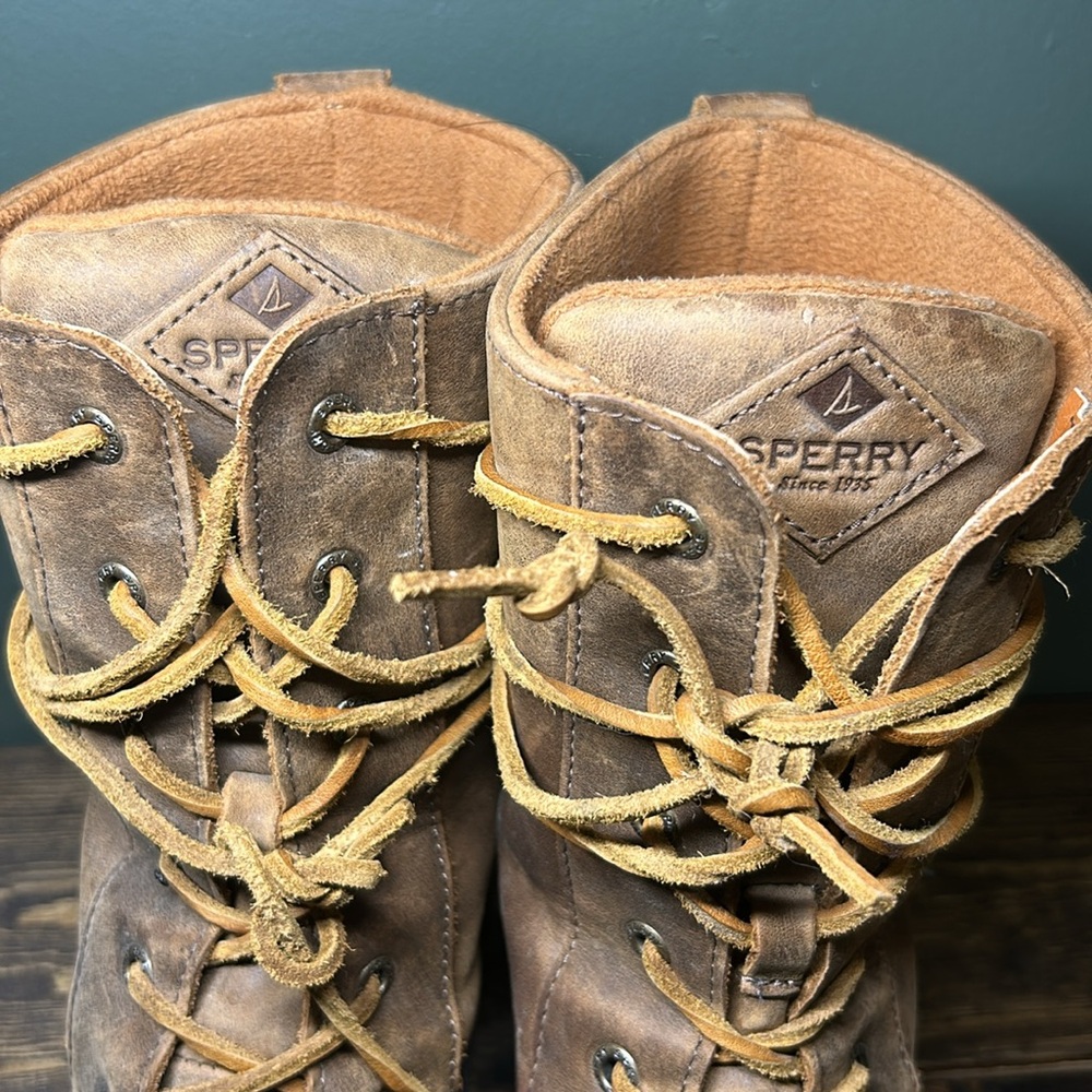 Sperry women’s leather duck boots - Picture 3 of 8